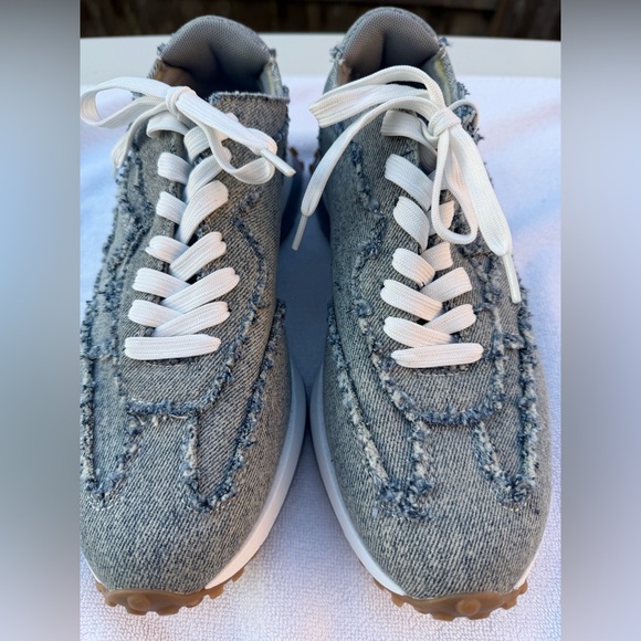 Steve Madden Shoes - Steve Madden Denim Campo Textured Sneakers